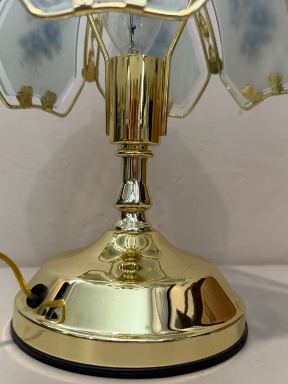 Vintage Hollywood Regency Table‎ Lamp Segmented Curved Glass Shade 3- Way Touch